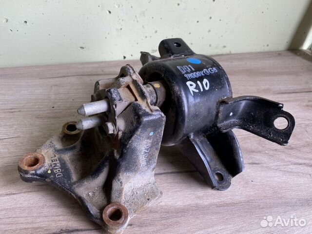 Подушка двигателя левая kia rio 3