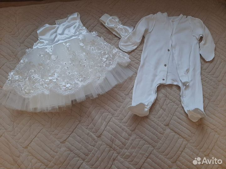 Комплект на выписку для девочки