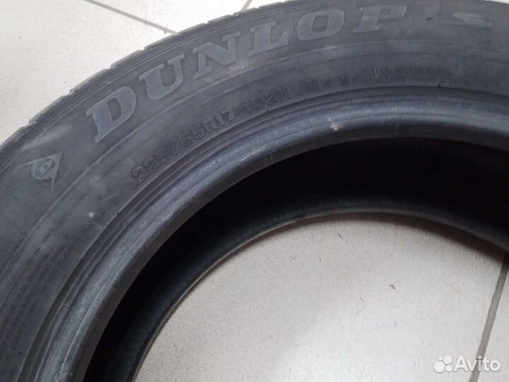 Dunlop Grandtrek ST30 225/65 R17 102H