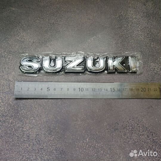 Табличка Suzuki (2шт под металл серебро)