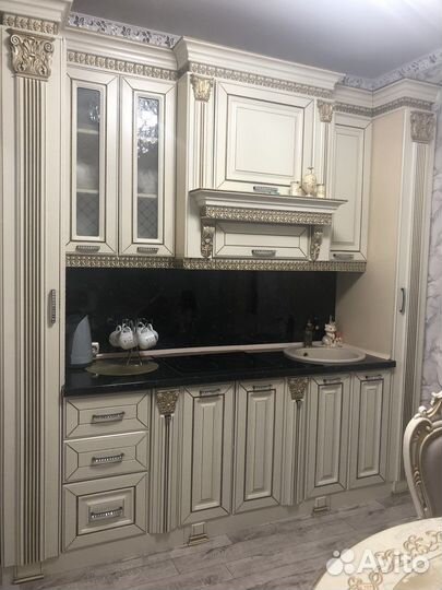 Кухонный гарнитур продаю