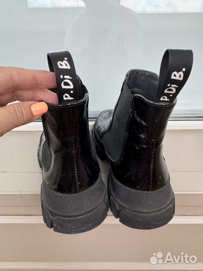 Полусапони челси женские осенние лаковые