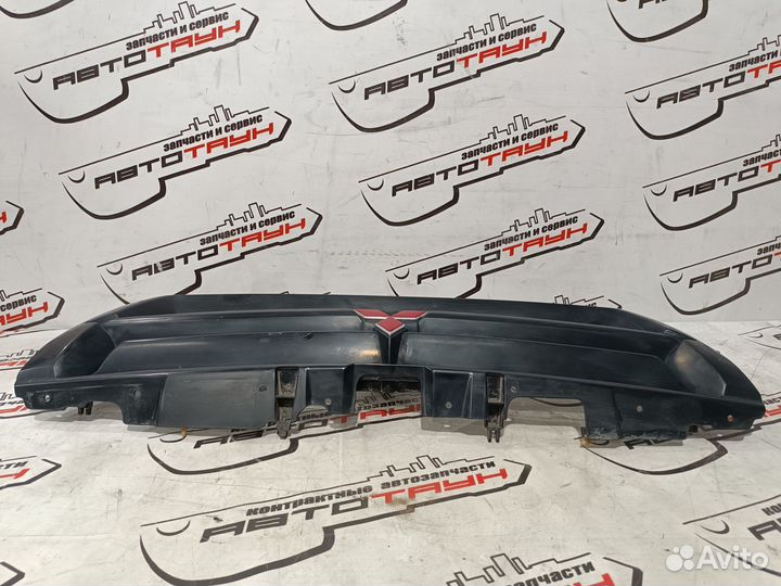 Решетка радиатора mitsubishi pajero V63W V65W V68W V73W V75W V77W V78W 1 модель KE491