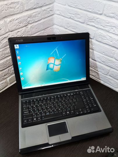 Ноутбук Asus X55S T7500 2.2Ггц/озу 4 Гб/HDD 250
