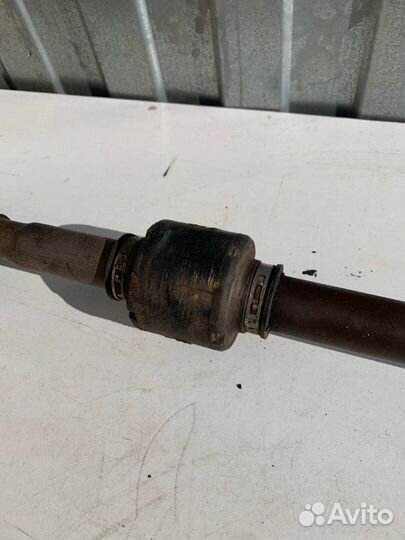 Полуось передний правый Hyundai Solaris седан 1.4