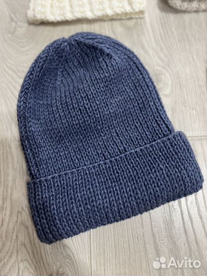 Шапка вязаная ручная работа женская