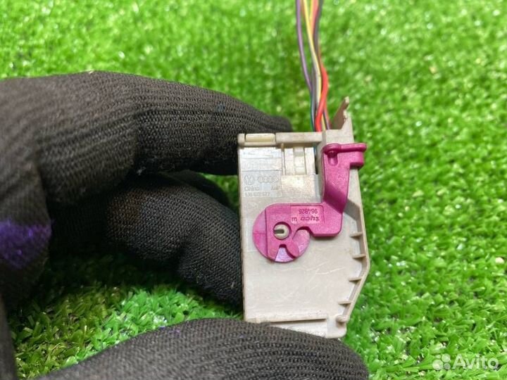 Разъем Audi A4 B8