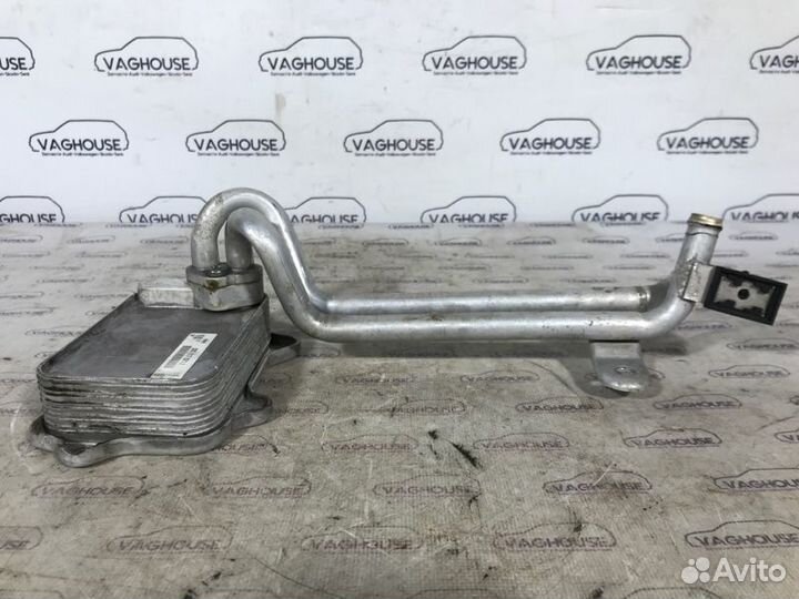 Радиатор масляный Volkswagen Passat B7 1.4 CAX