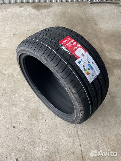 iLink L-Zeal56 255/35 R19 96W