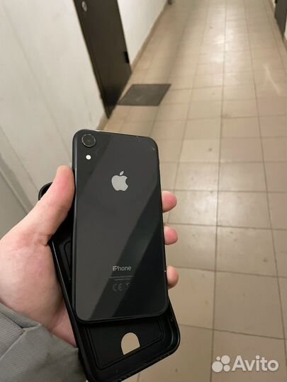 iPhone Xr, 64 ГБ