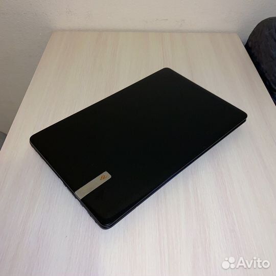 Ноутбук компьютер Packard bell easynote