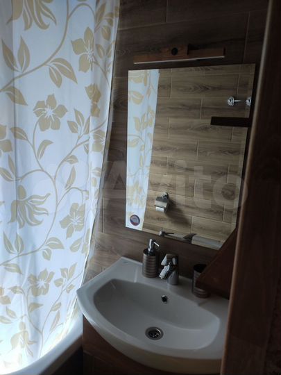 Дом 53 м² на участке 4 сот.