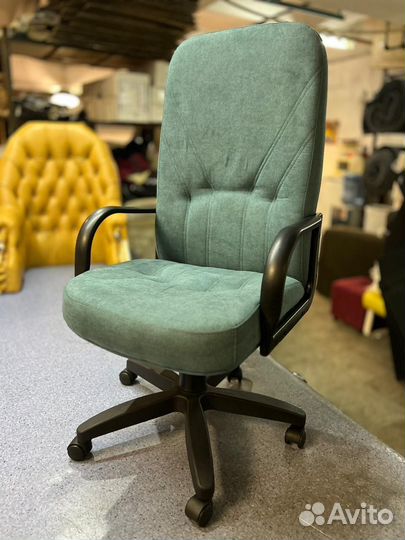 Компьютерное кресло