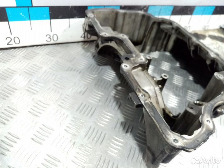 Б/У Поддон масляный двигателя верхняя часть#003
