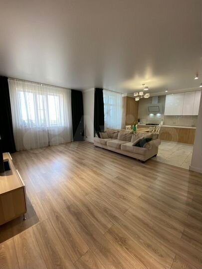 3-к. квартира, 86 м², 18/18 эт.