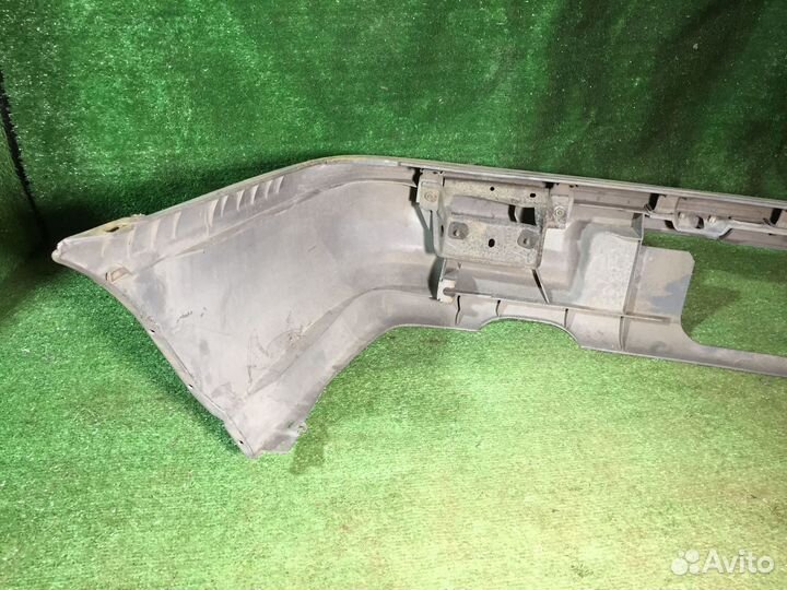 Бампер задний Ford Laser BG Не крашен царапины