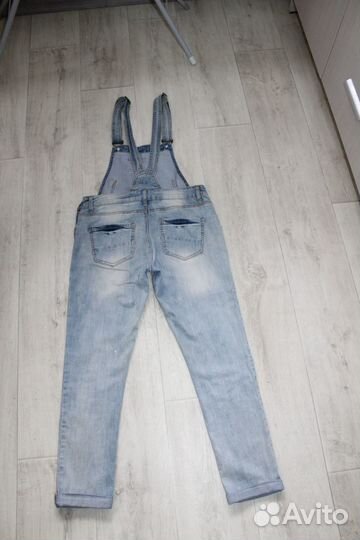 Комбинезон, джинсы и спортивки 42-44 р-р