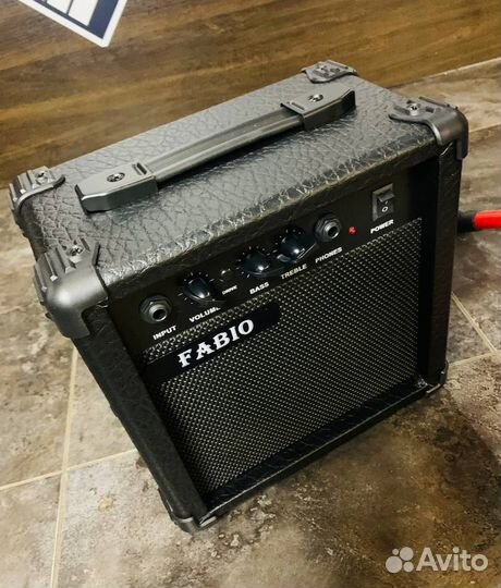 Электрогитара леворукая + комбоусилитель