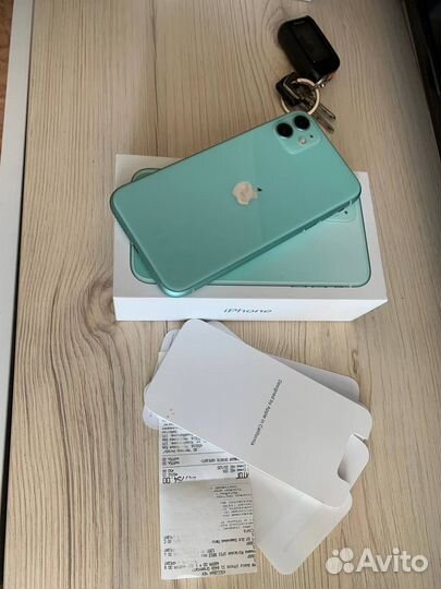 iPhone 11, 64 ГБ