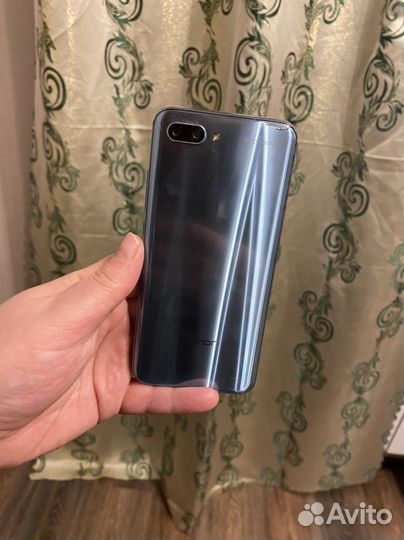 Смартфон honor 10