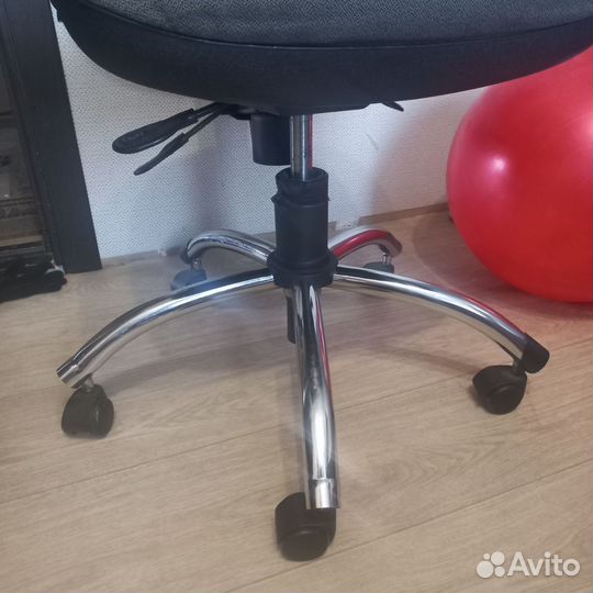 Компьютерный стул