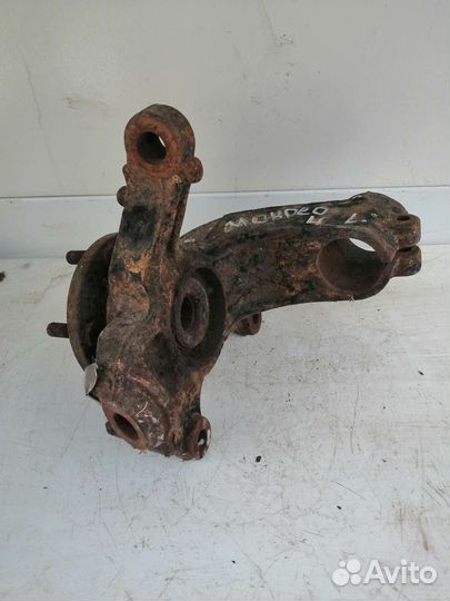 Кулак поворотный левый Ford Mondeo 4