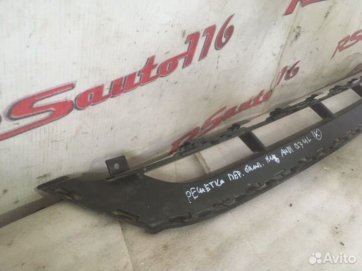 Решетка бампера передняя Audi Q7 4L