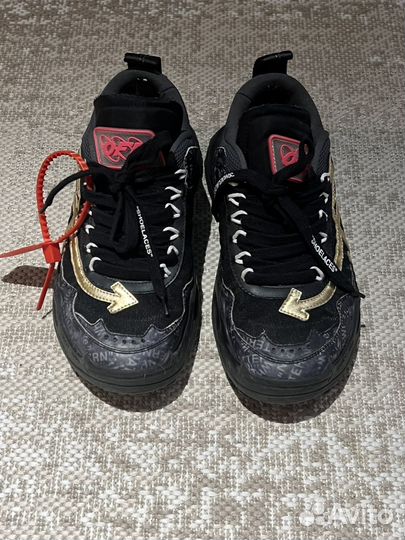 Кроссовки off white женские