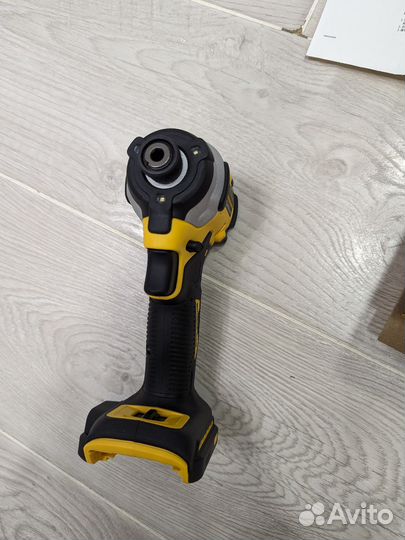 Винтоверт Dewalt DCF850 (оригинал)
