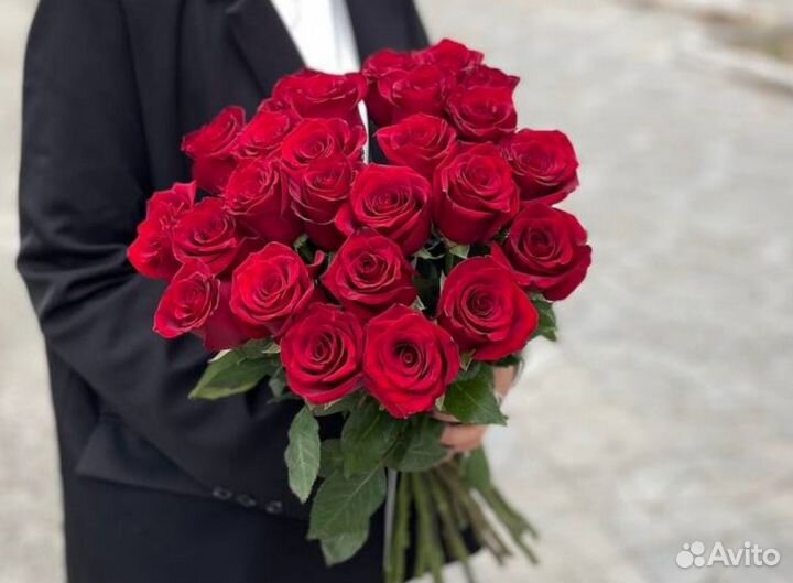 Доставка цветов в Улан-Удэ. Эквадорские розы 50см