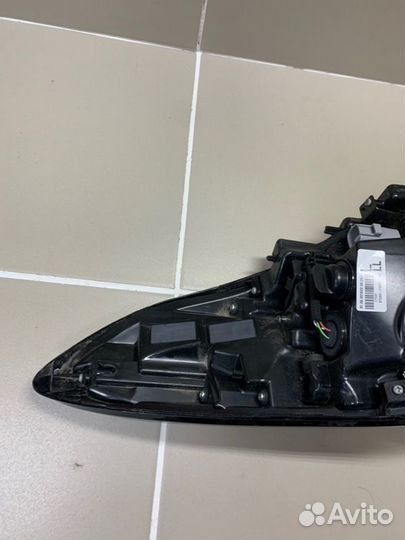 Фонарь задний левый Toyota C-Hr 2016