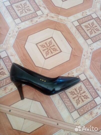 Туфли женские 39 размер новые