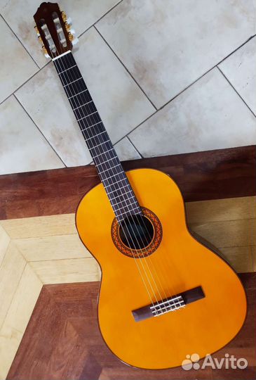 Классическая гитара yamaha C70