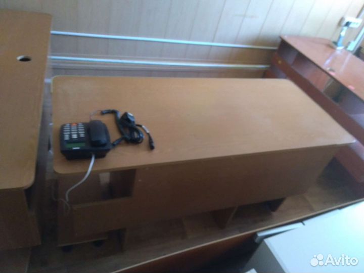 Письменный, компьютерный стол