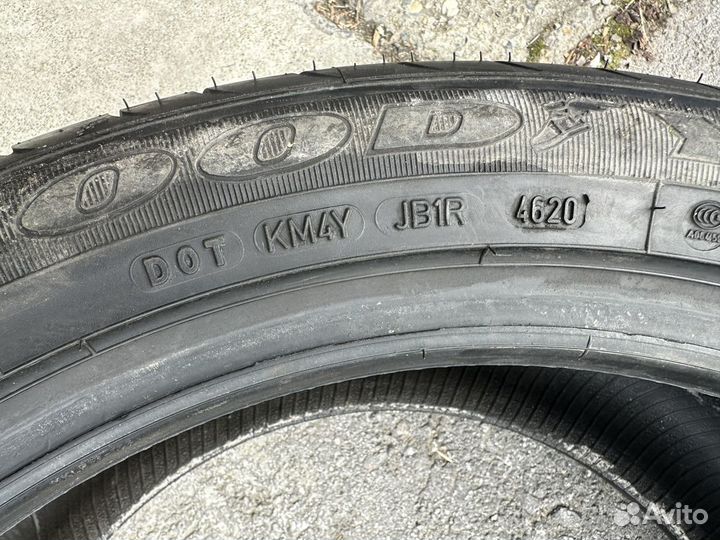 Goodyear EfficientGrip 285/40 R20 104Y