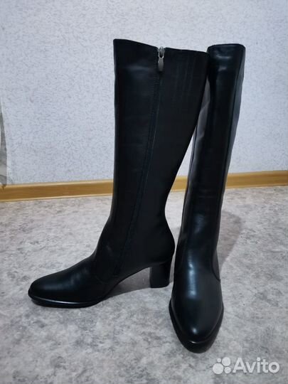 Сапоги новые