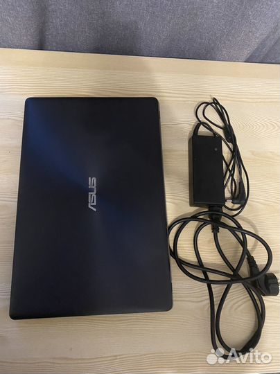 Ноутбук Asus X550L