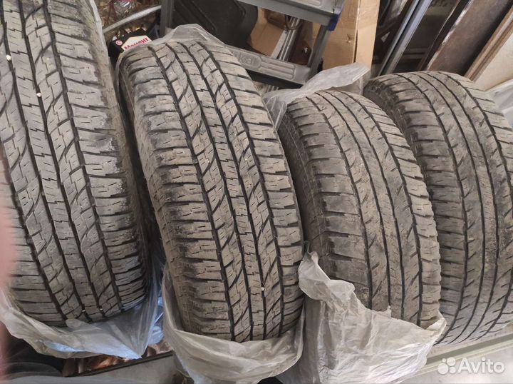Yokohama Geolandar A/T G015 265/70 R17