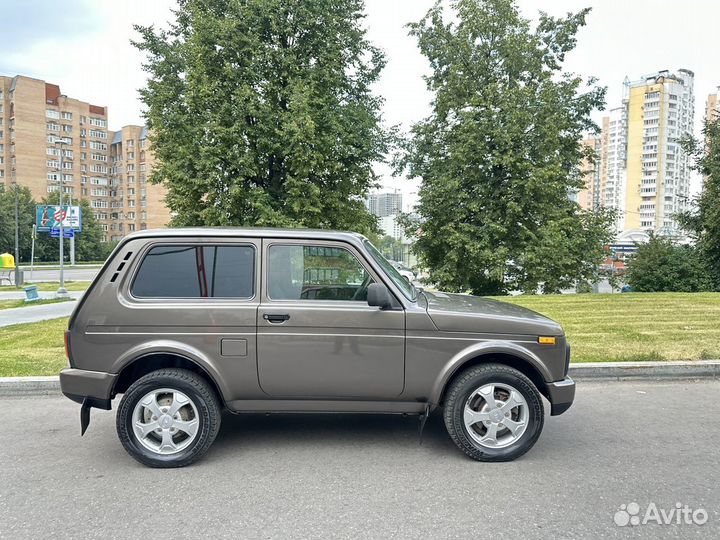 LADA 4x4 (Нива) 1.6 МТ, 2017, 130 000 км