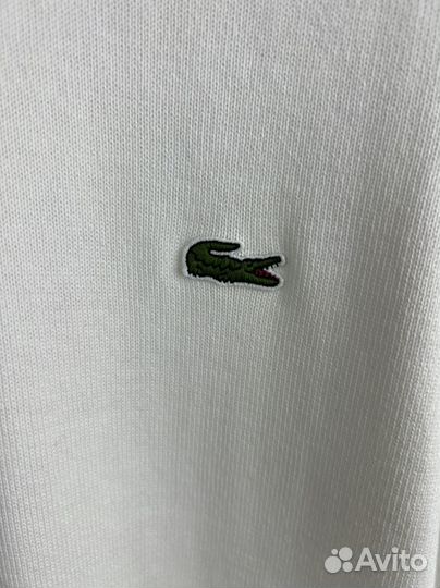 Белая водолазка Lacoste