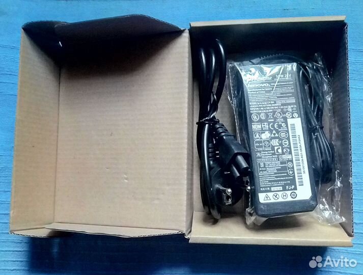 Новый блок питания ноутбука Lenovo В590 20V 90 W