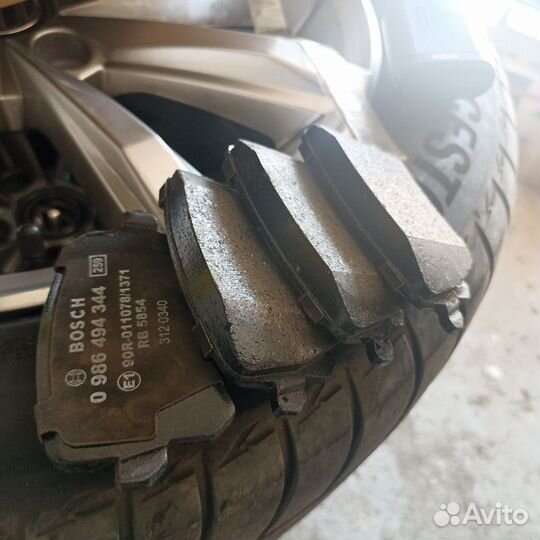 Тормозные колодки задние на volkswagen