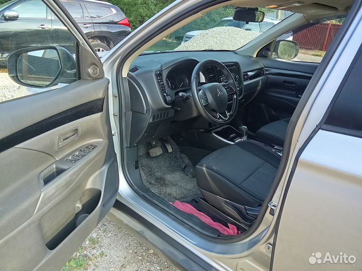 Mitsubishi Outlander 2.0 CVT, 2018, 44 000 км
