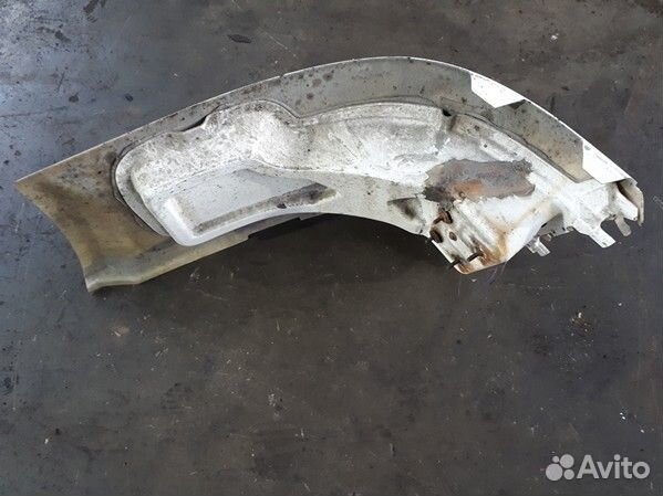 Угол бампера правый