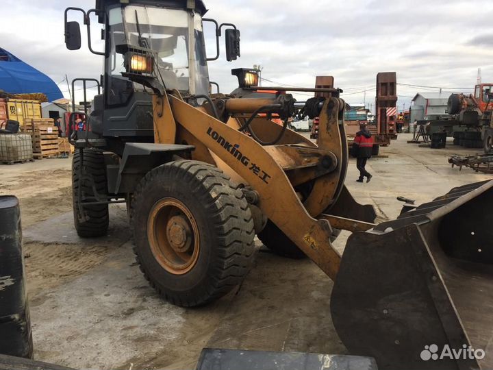 Фронтальный погрузчик Lonking LG833B, 2019