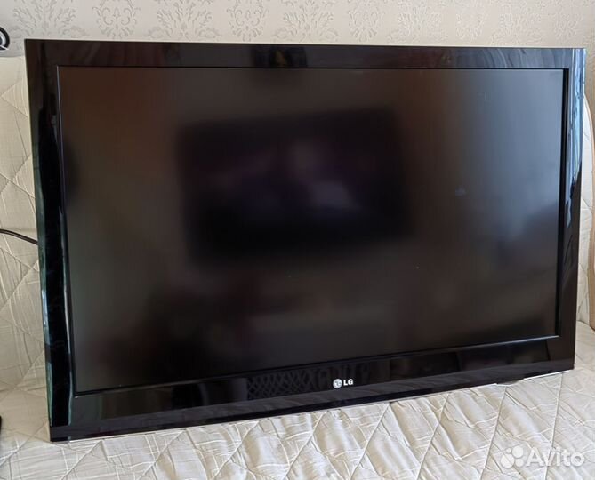 ЖК телевизор