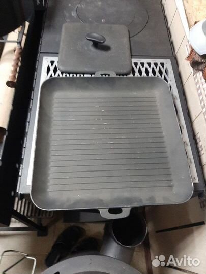 Чугунная сковорода гриль с прессом