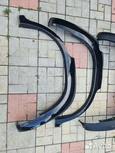 Фендеры расширители арок Toyota Land Cruiser 200