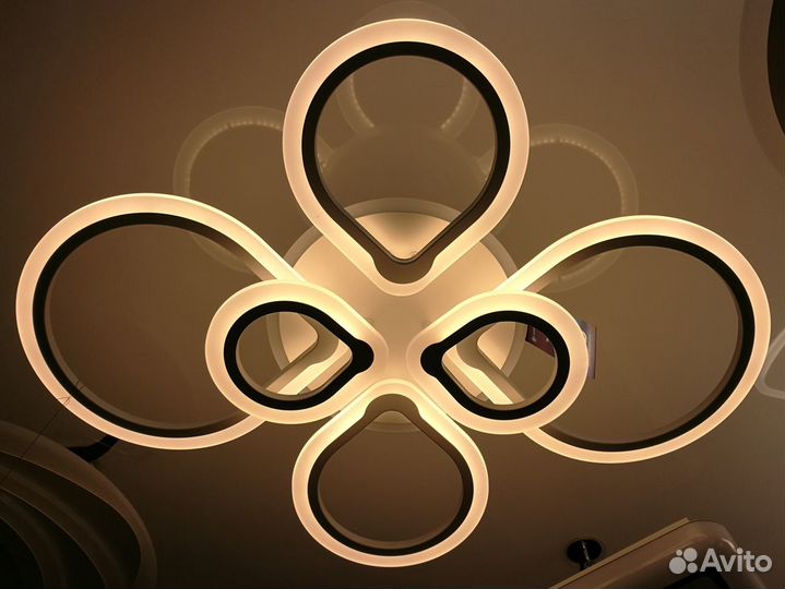 Люстра светодиодная FA522/6 WH белый 160W 820*650