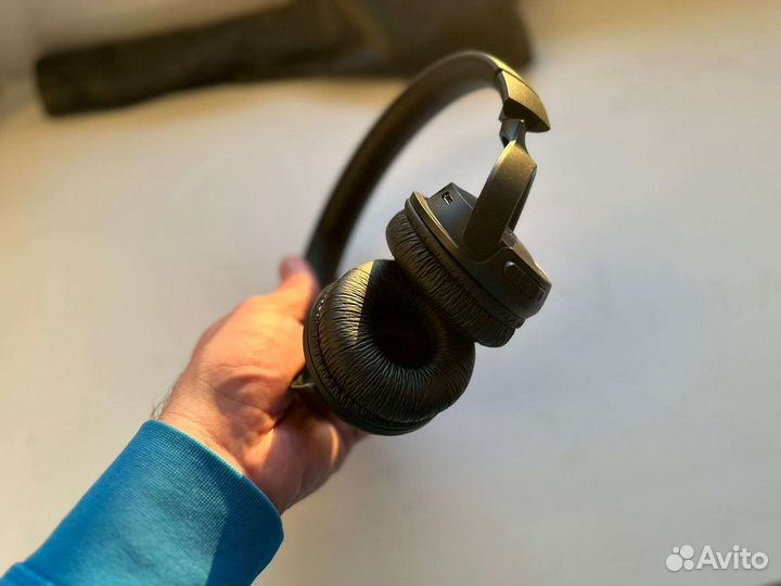 Беспроводные наушники JBL орига